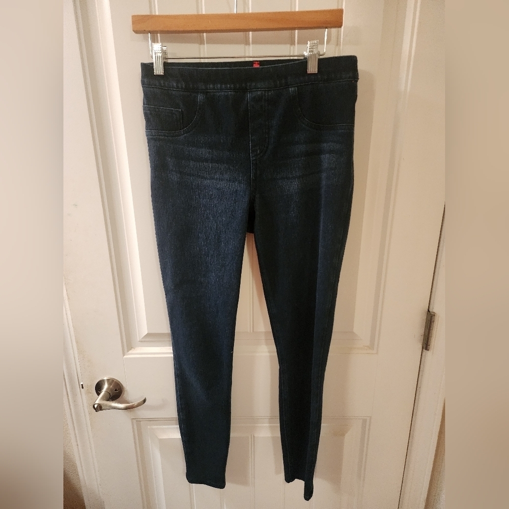 SPANX Pull-On Skinny Jeans Dark Wash Size M Shaping Denim